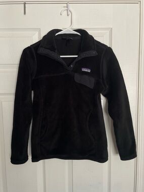 Patagonia Womens X-Small Black Fleece Jacket Re-Tool Snap-T Pullover
